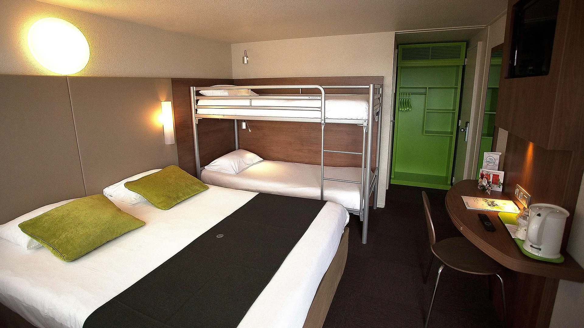 Campanile Marseille Vitrolles Griffon Hotel