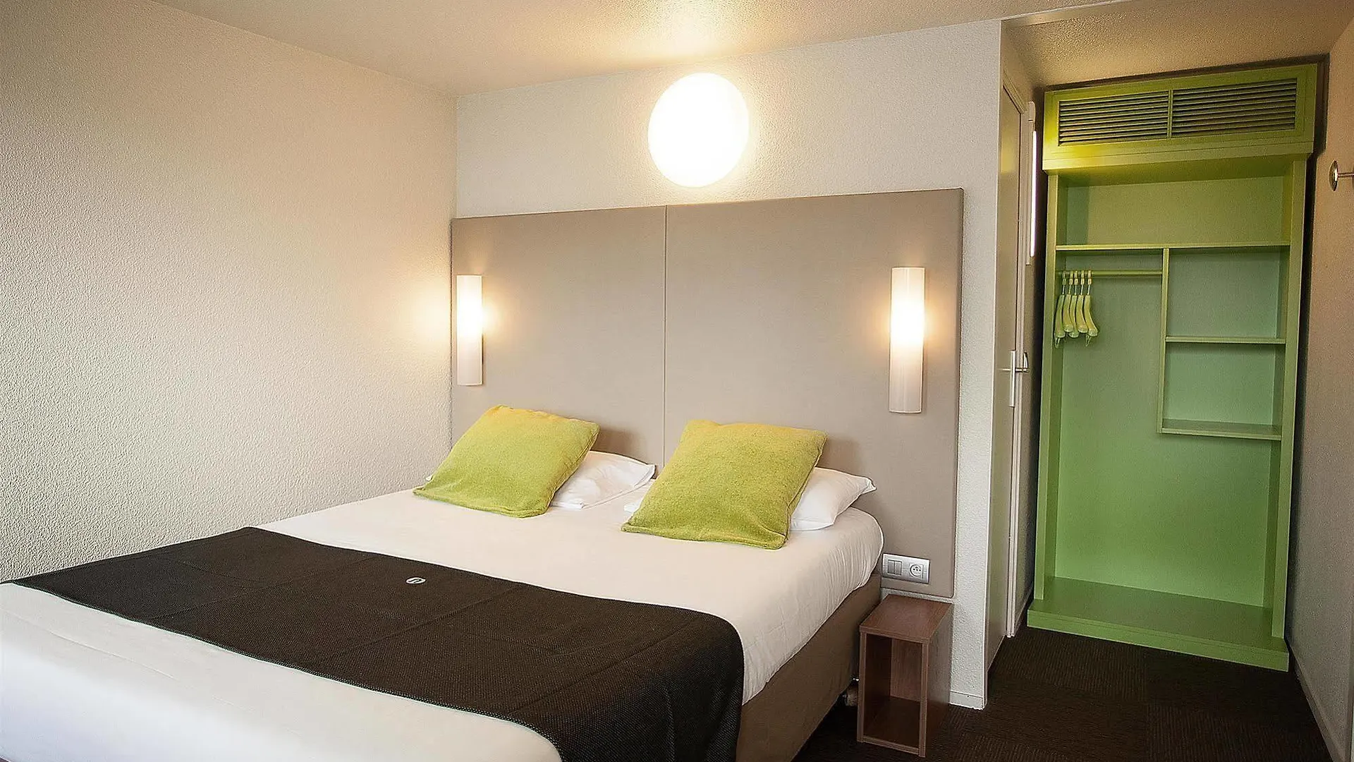 Campanile Marseille Vitrolles Griffon Hotel